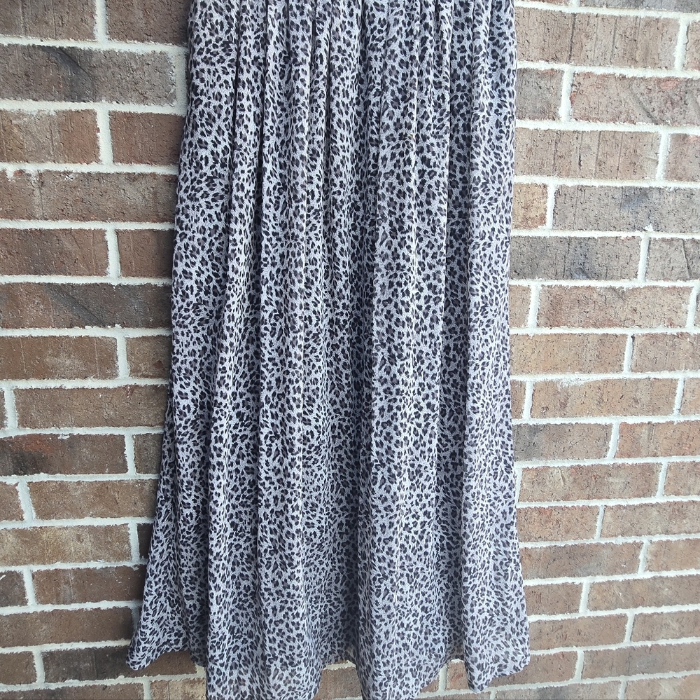 Gianni Bini Leopard Print Chiffon Maxi Skirt Women’s Size M Elastic Waist - Picture 4 of 8
